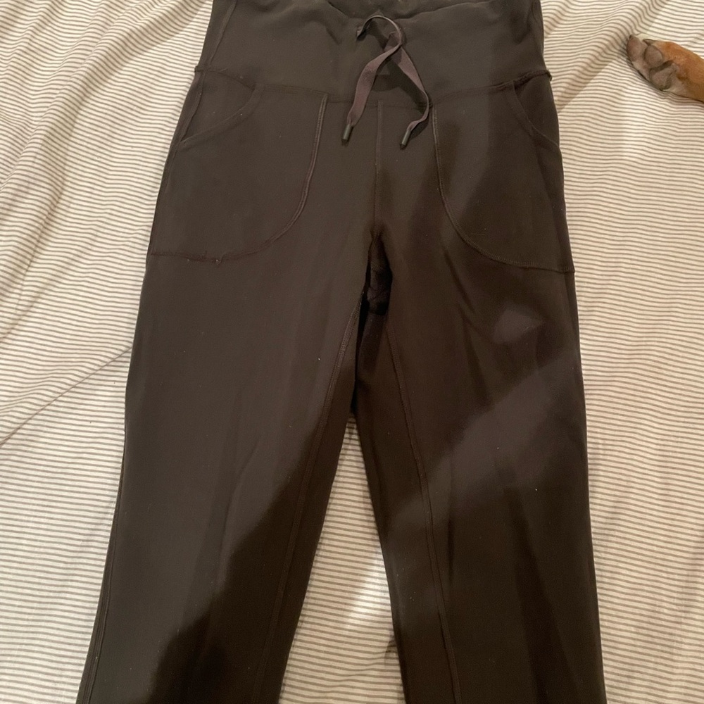 Olive green lulu leggings